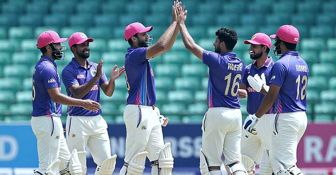 ট্রান্সিশন ওভারের ফাঁক: দক্ষিণ এশিয়ার কন্ডিশনে ফিট-নীতি বনাম তারকা-তালিকা