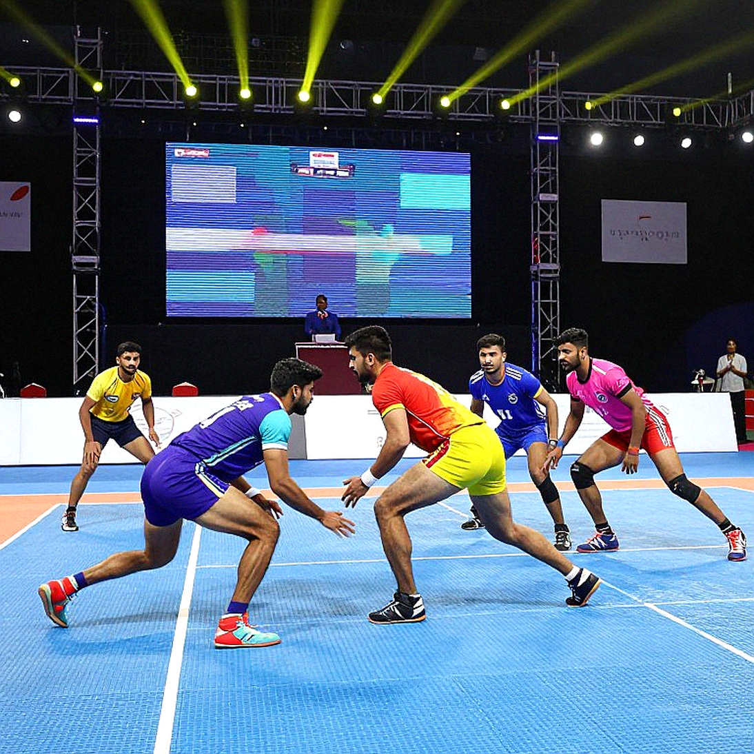 কভার-থ্রি-এর প্রথম পা: বাংলাদেশের কাবাডিতে ট্যাকল বাড়ছে, রেইড কেন কমছে