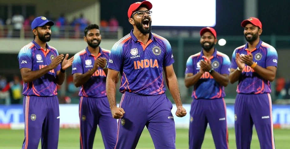 আর্যবীর সেহবাগ ও অন্বয় দ্রাবিড়ের নামে গড়া ভারতের অনূর্ধ্ব-১৯ এশিয়া কাপ দল